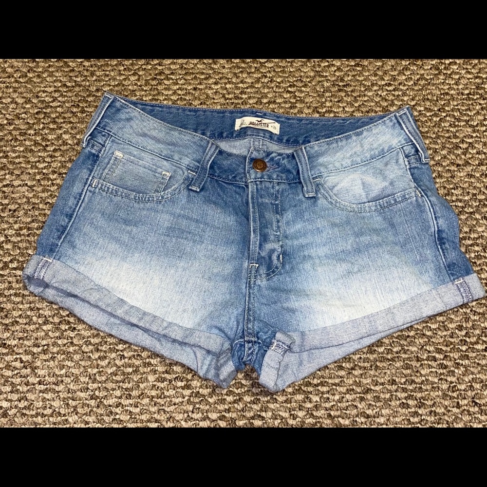 Hollister lightwash denim shorts